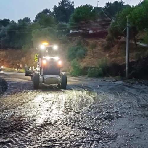 İlçemizde Kuvvetli Sağanak Yağış Sonrası Belediye Ekiplerimiz Seferber Oldu