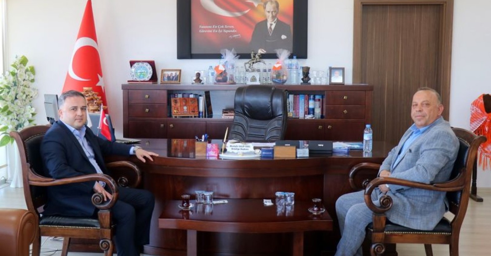İlçe Kaymakamımız İbrahim GÖKÇE Belediye Başkanımız Mustafa Galip ÖZEL'e ziyarette bulundu